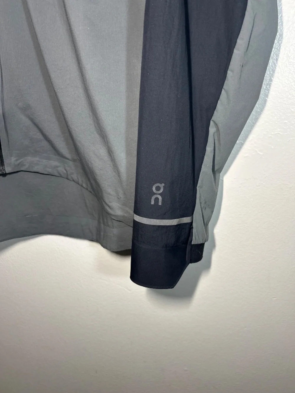 On Running Weather Jacket Cloud Men XL Lightweight Water Resistant Packable